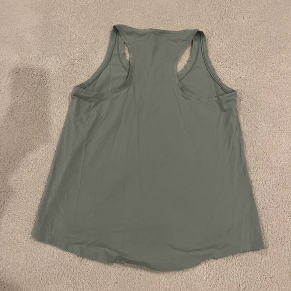 Lululemon women’s love tank top green - Picture 4 of 5